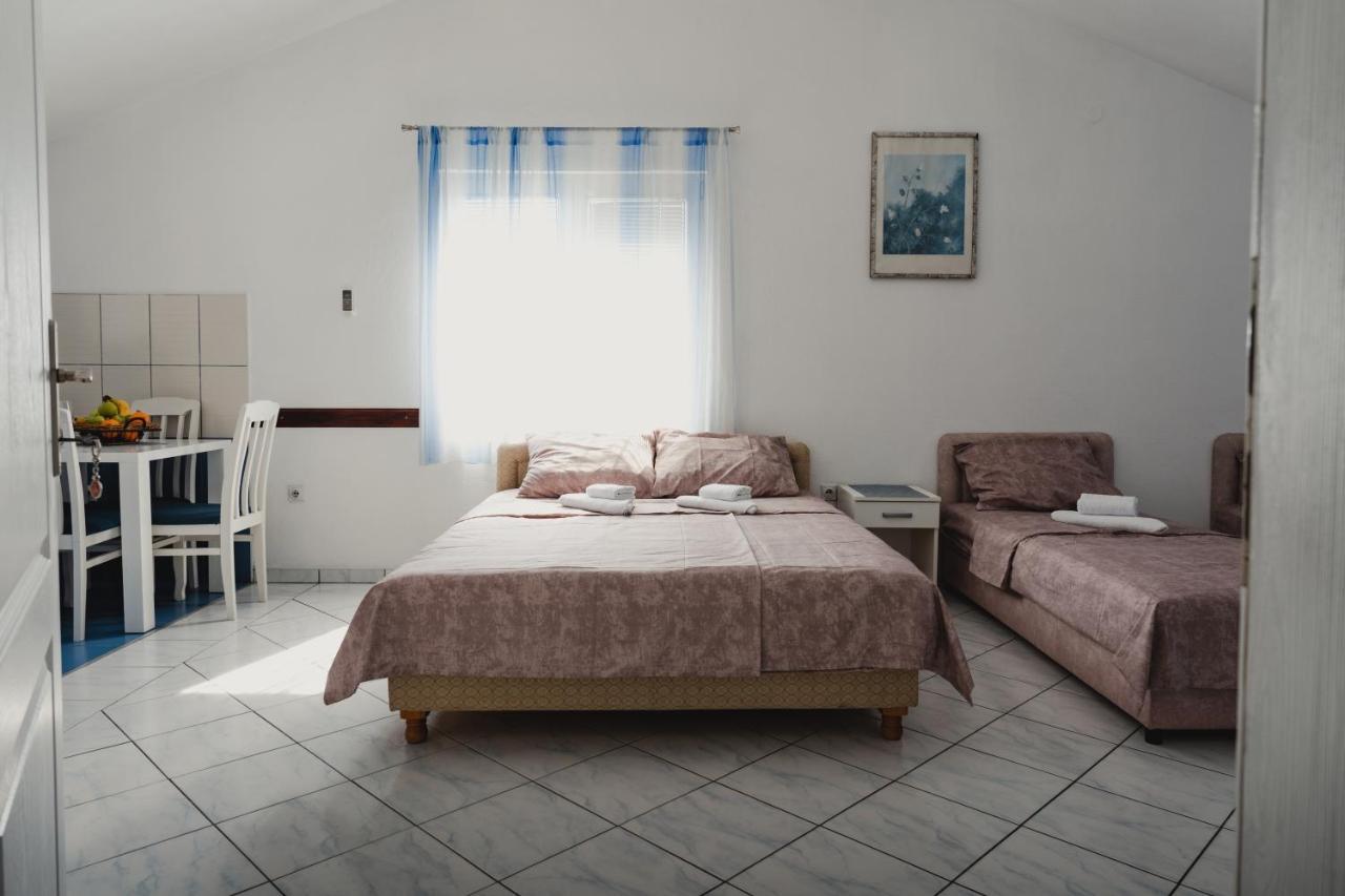 Apartments Djukic ティヴァト エクステリア 写真