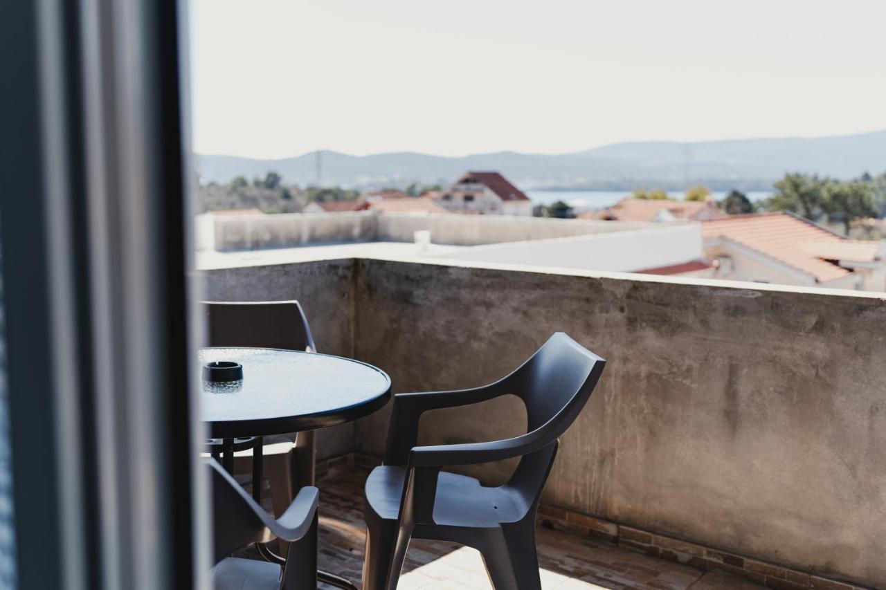 Apartments Djukic ティヴァト エクステリア 写真