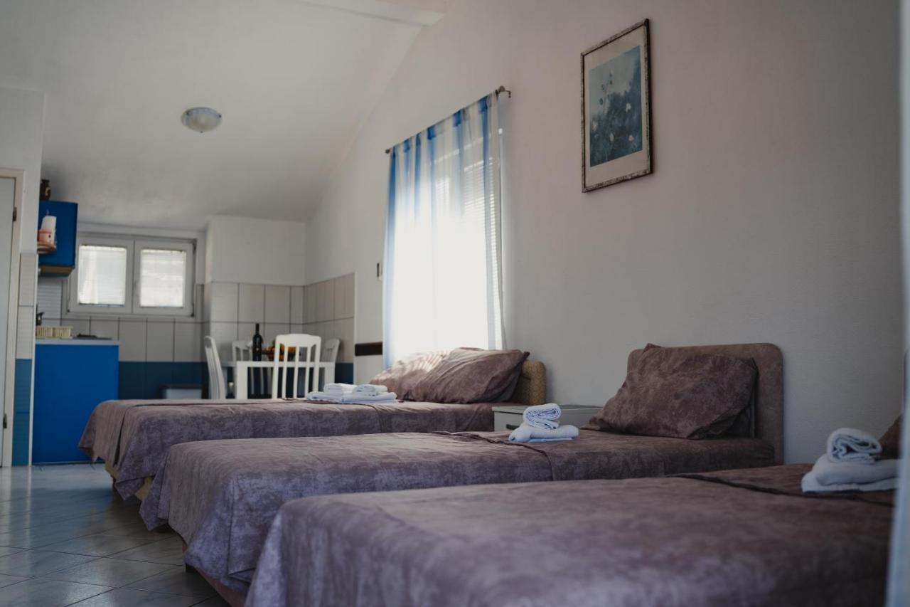 Apartments Djukic ティヴァト エクステリア 写真