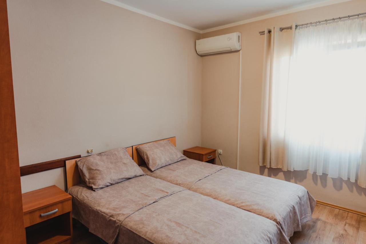 Apartments Djukic ティヴァト エクステリア 写真