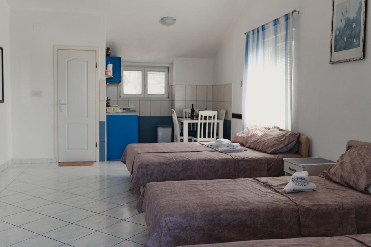 Apartments Djukic ティヴァト エクステリア 写真