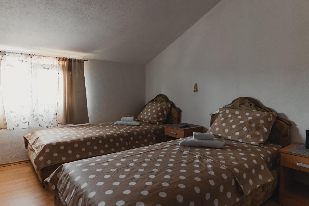 Apartments Djukic ティヴァト エクステリア 写真