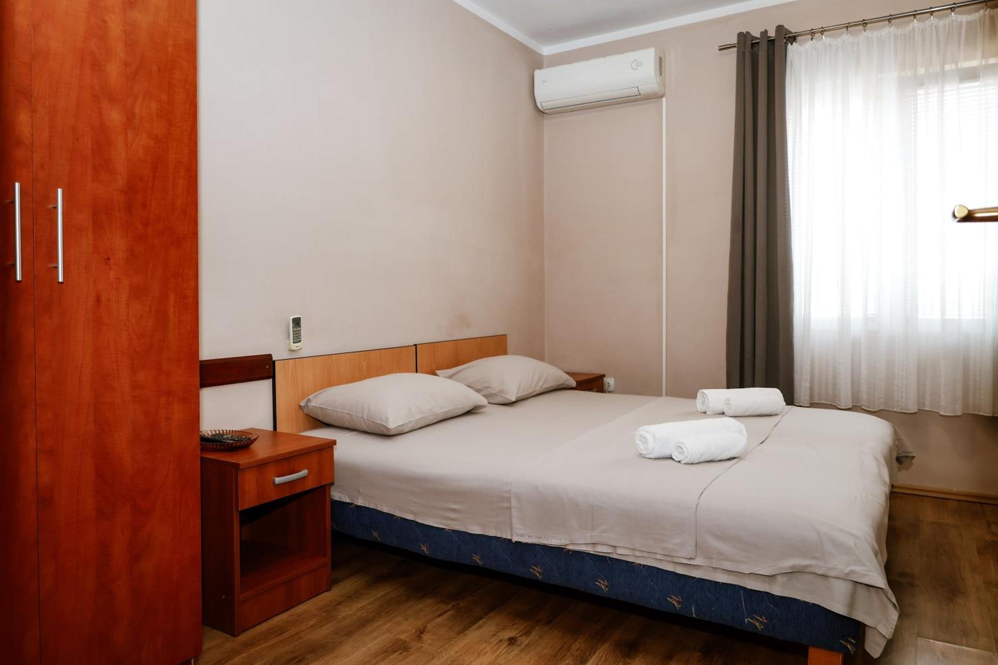 Apartments Djukic ティヴァト エクステリア 写真
