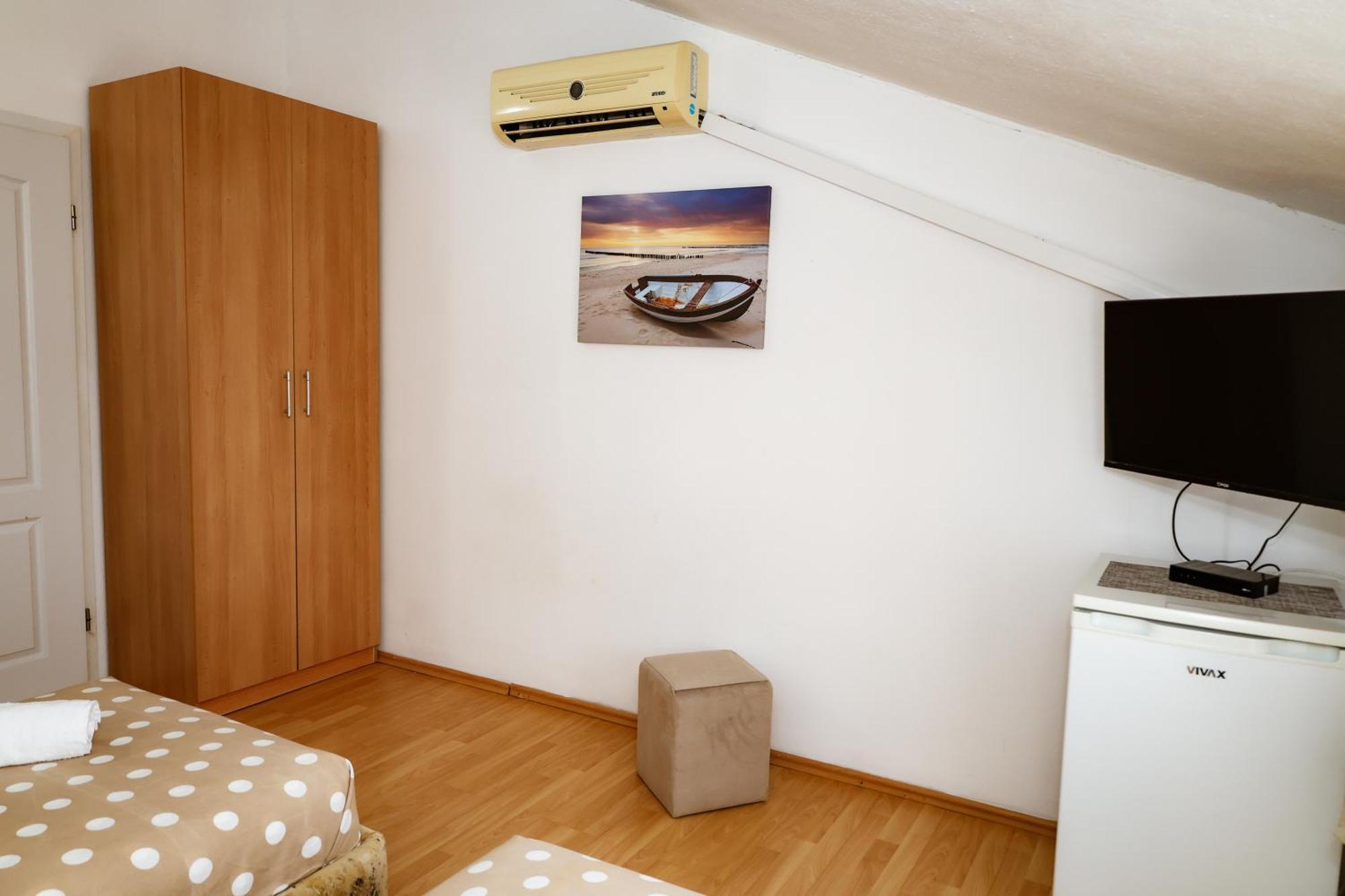 Apartments Djukic ティヴァト エクステリア 写真