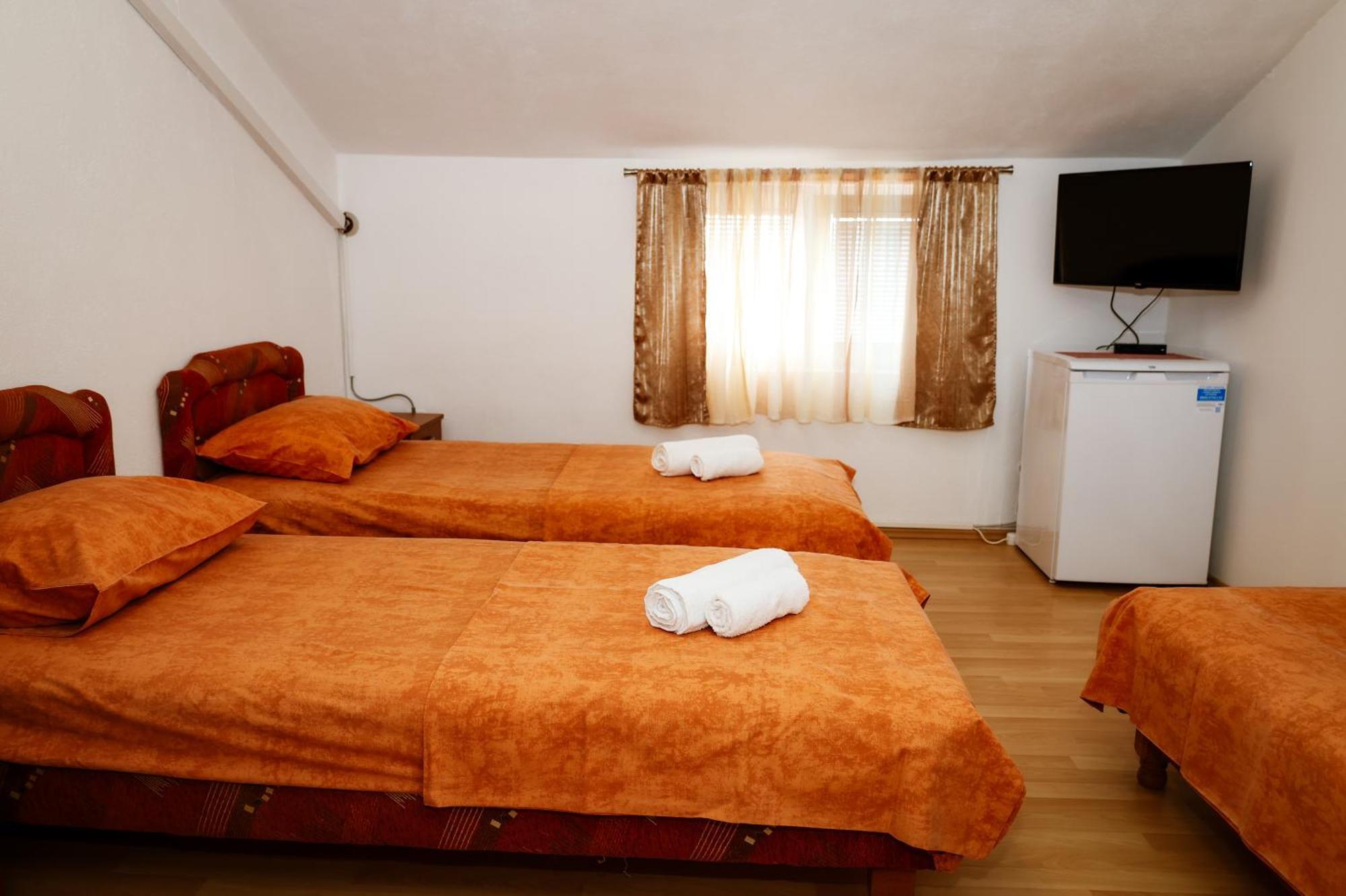 Apartments Djukic ティヴァト エクステリア 写真