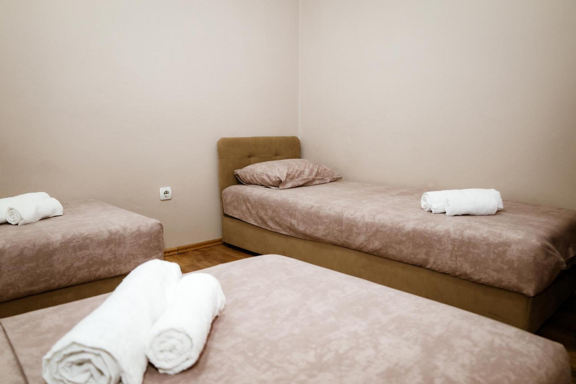 Apartments Djukic ティヴァト エクステリア 写真