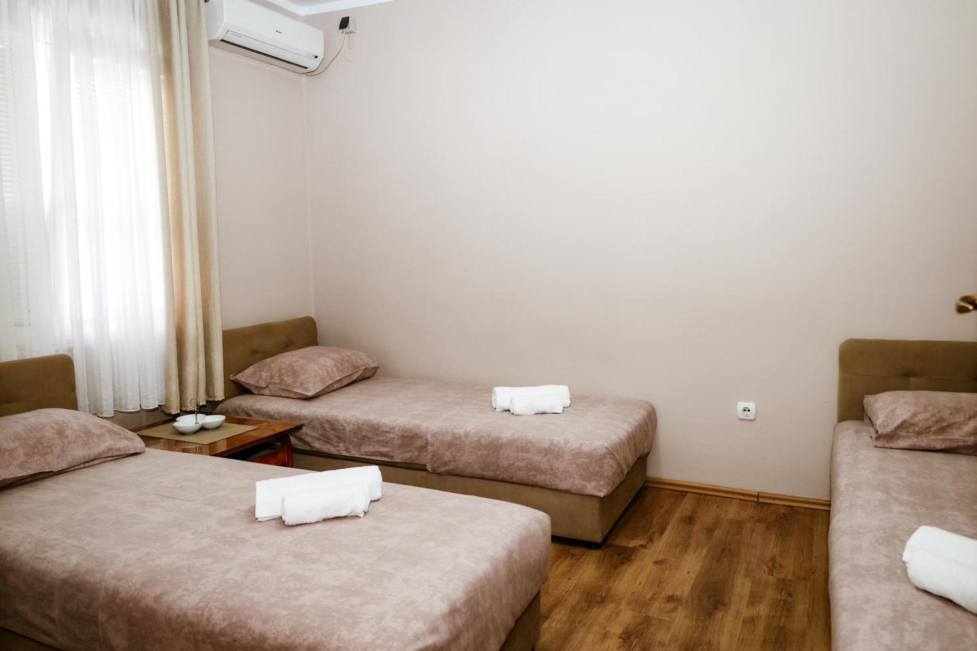 Apartments Djukic ティヴァト エクステリア 写真
